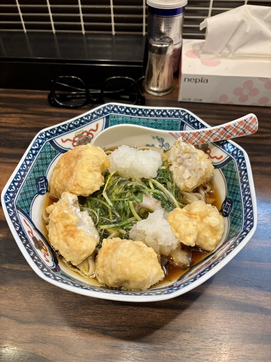 donasty2's tweet photo. らーめん稲荷屋

鱈と白子の和風そば

白子を昆布締めして脱水させ
相変わらずの変態ぶり
鮪節出汁が薄めかと思うくらい
（むしろ出汁は濃い）
白子の旨味が力強い
圧倒的に白子が主役
今年はもう白子食べなくてよいと
思わせるくらい満足✨
白子好きな方は是非‼️ https://t.co/o1eoaDpp0r