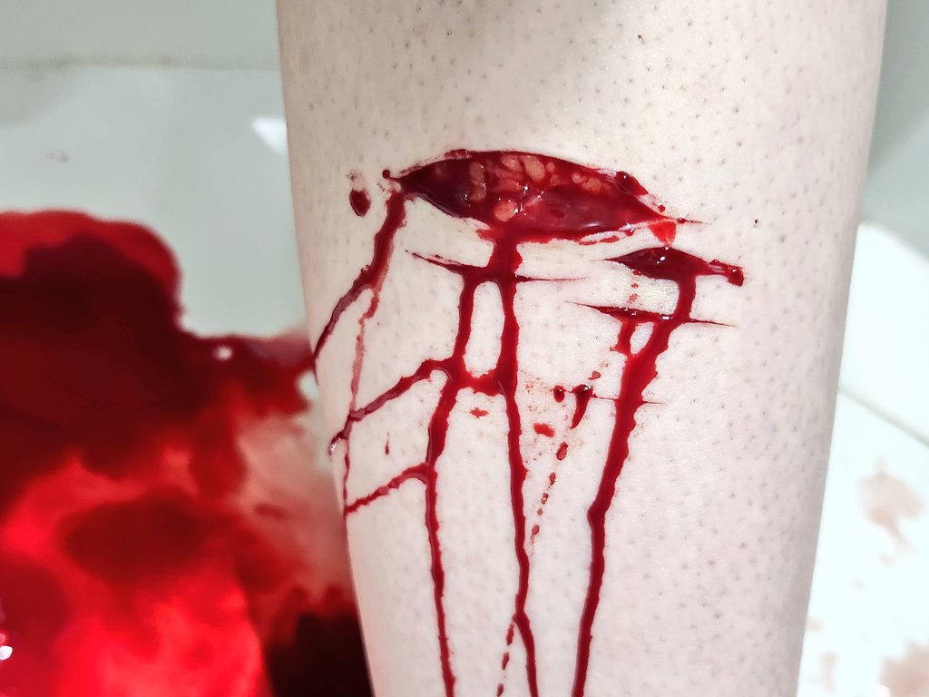 cutting (and getting beans) on my right leg for the first time 
(ﾉ≧∀≦)ﾉ
#shtwt