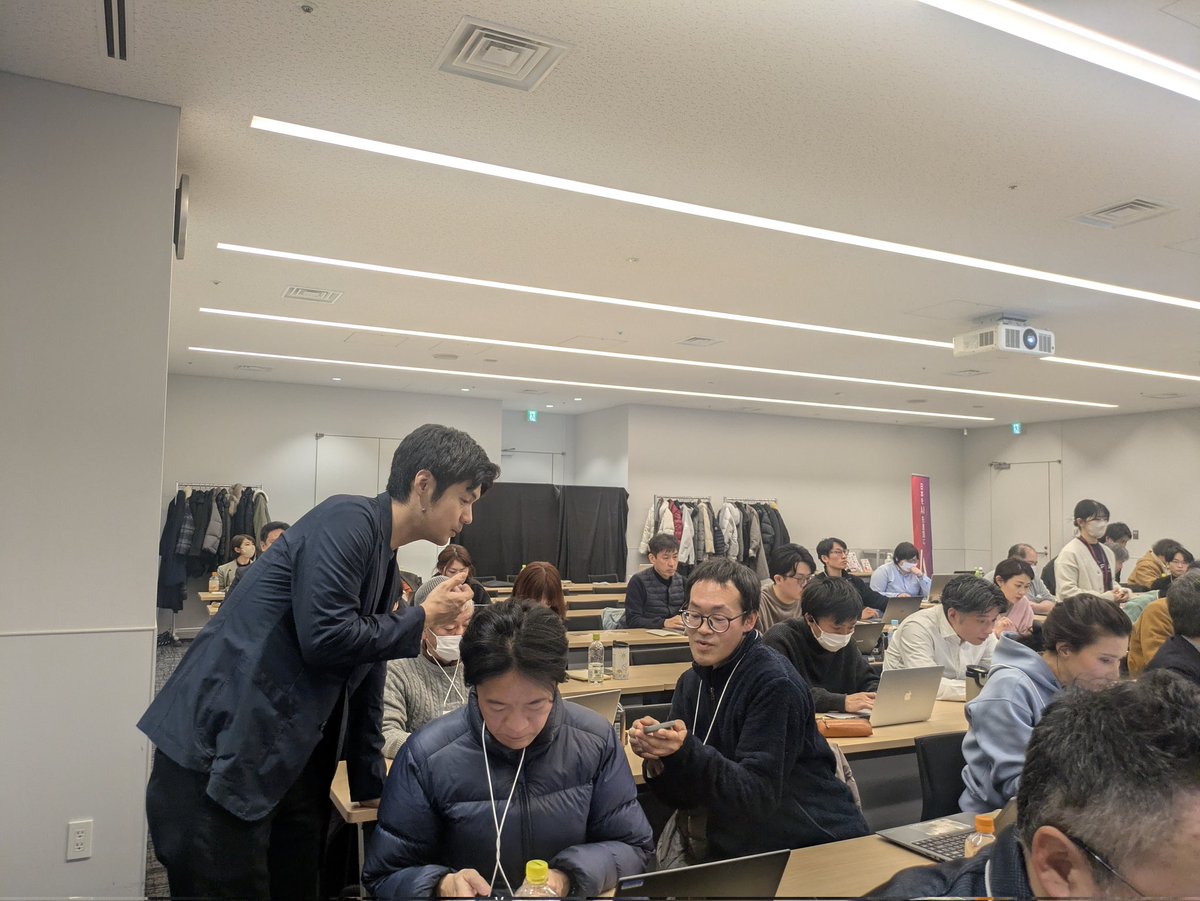 ikebocch_ai's tweet photo. リアル合宿盛り上がってます！！
やはりリアルはその場で問題解決ができるのがいいですね✨
#SHIFTAI
#リアル合宿 https://t.co/iUOp6Jxl8X