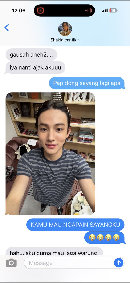 GaIocher's tweet image. #keonhyeon two tweets au, panglima tempur lagi liburan ke jepang tapi takut tetehnya digondol orang