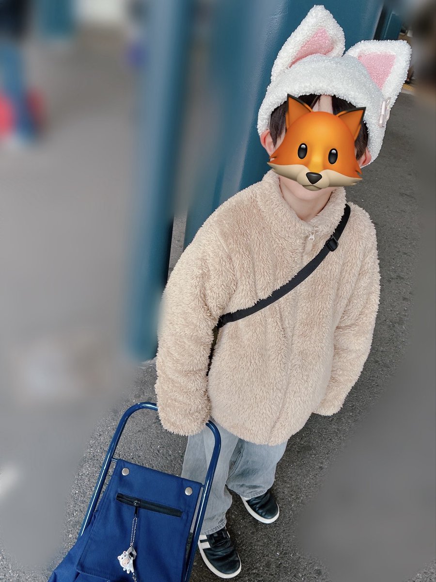 さ、センイルカフェ行きましょか😌 #STAY #8歳のイエニペン #アイエン