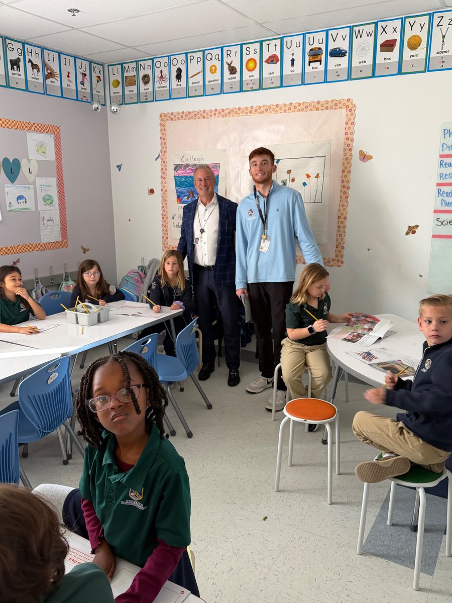 CSUSAJonHage's tweet image. The future is bright, and it is right here in our schools. Treaty Oaks Preparatory Academy dedication ceremony yesterday brought students, staff and community together in celebration of #schoolchoice and #opportunity.