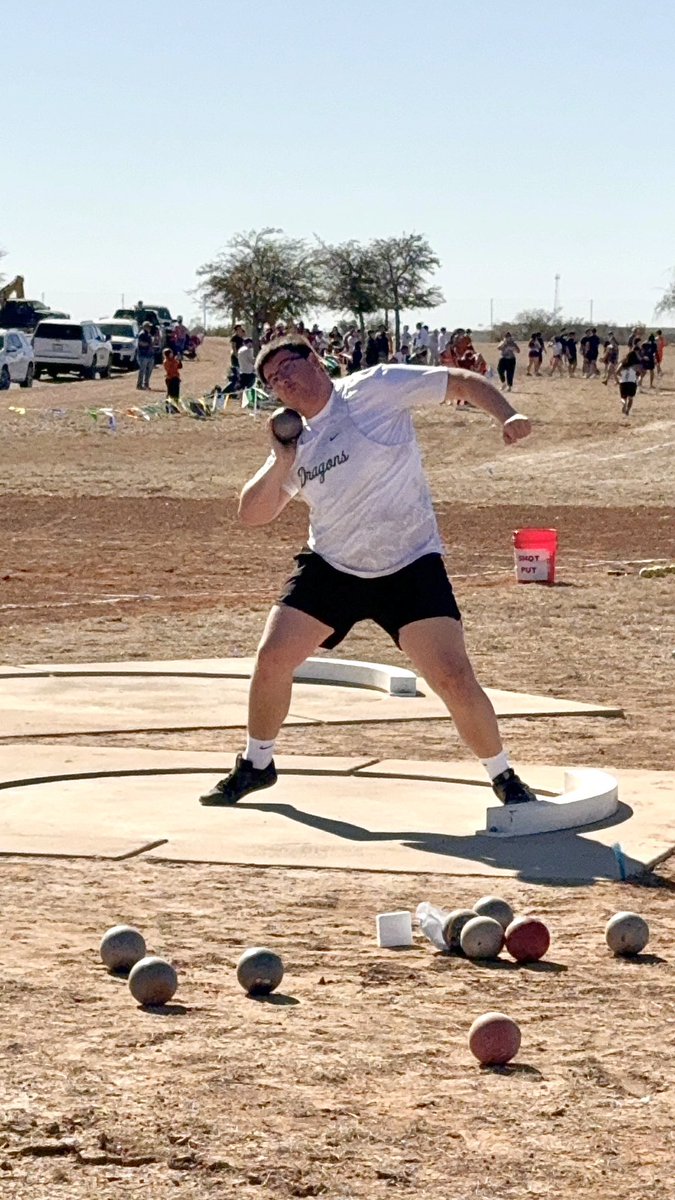 Eagle pass trackmeet was a success… 2nd 🥈 in shot put and 4th and a PR in discus!