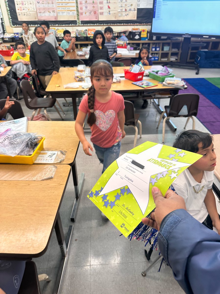 GoBearsBAES's tweet photo. So many Bears earned outstanding attendance today! Bear pride for all our students who made attendance a priority! 🎉🐻 #BelAirBears @MtDiabloUSD https://t.co/hnwZfYqmwI