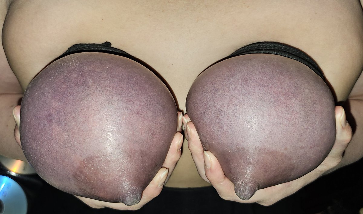 BreastBondage tweet media