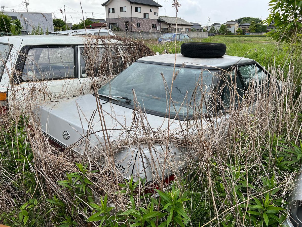gojo_gingo's tweet photo. ふと、昔聞いたアルシオーネの不動車情報を思い出す
今度、その後の状況も含めてお話ししに行きたいところ

保管車両、世代的には昭和末期から平成初期ものが主
レオーネやジャスティも、それぞれ複数台
何気に初代レガシィも沢山

何はともあれ、アルシオーネをどうするのかが最大の焦点ではある https://t.co/M4gYpCyJ9W