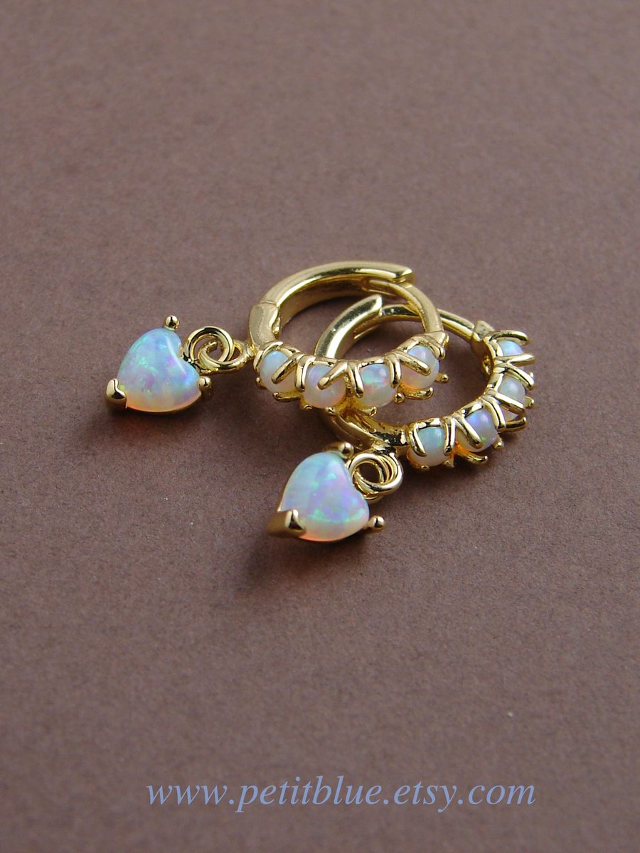 JewelryByMikako's tweet image. Opal Huggie Earrings ~ Tiny Opal Heart Earrings ~ Dainty Opal Earrings ~ Opal Huggies ~ October Birthday ~ Valentine's Day Gift tuppu.net/d9913dd7  #OpalEarrings