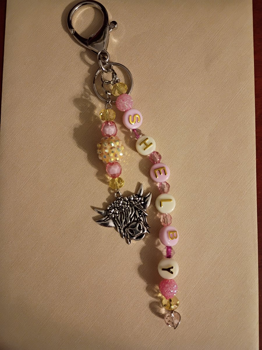 queenfelbee's tweet photo. Made a new key chain for a friend of mine!! #craft #art https://t.co/O2LGKyb8dZ