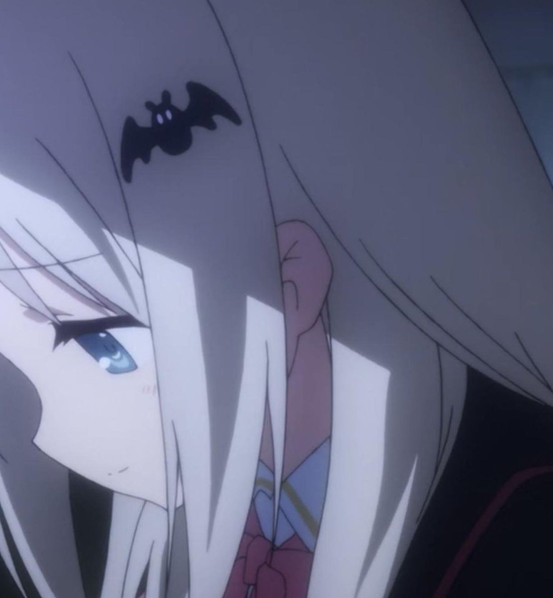 grumpyluvsdaisy's tweet image. 16時に昼食 🍨