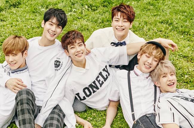 Hourly ASTRO BR 💜❤️ tweet media