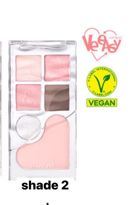 beariesoft's tweet photo. @dwnheng haii kak, kalau masih nyari eyeshadow palette aku ready shade strawberry yaa, harga 130k, udah di co🥰ada grup ordernya juga ya kak https://t.co/CO1jGwe5wz