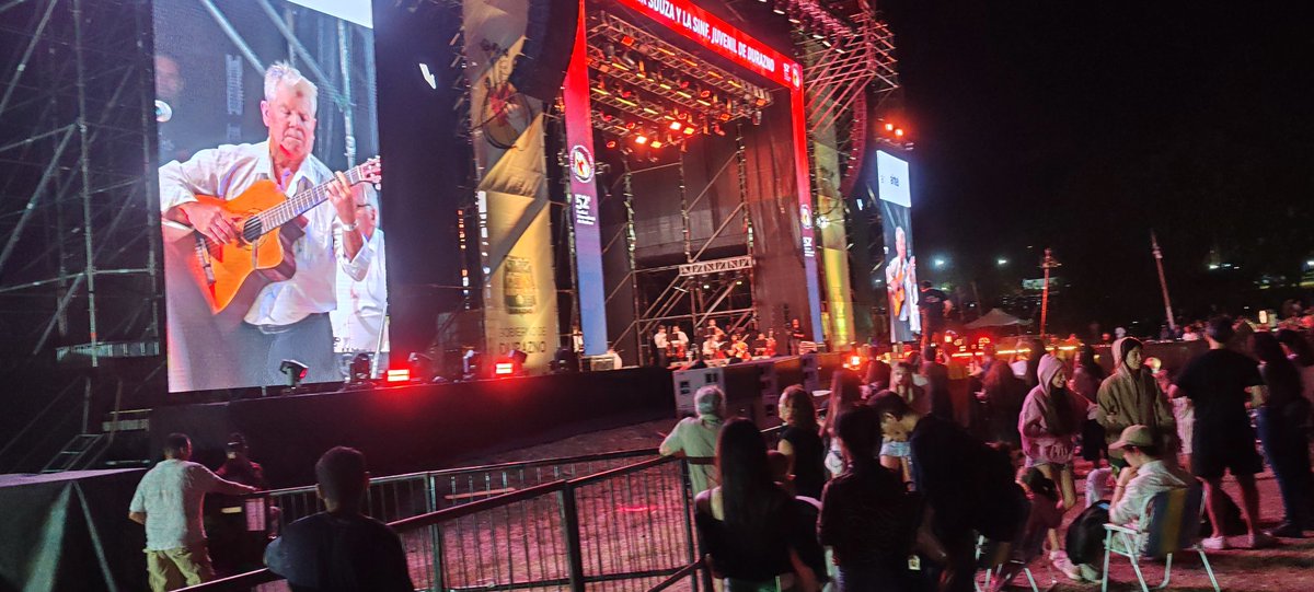 #Ahora en vivo desde DURAZNO "52 Festival Nacional de Folklore Todo Uruguay y América cantan en Durazno" por LATORRE FM 103.9 y fmlatorre.net Junto a la Red del Canto Nacional // LATORRE FM La Popular y Deportiva de la Región