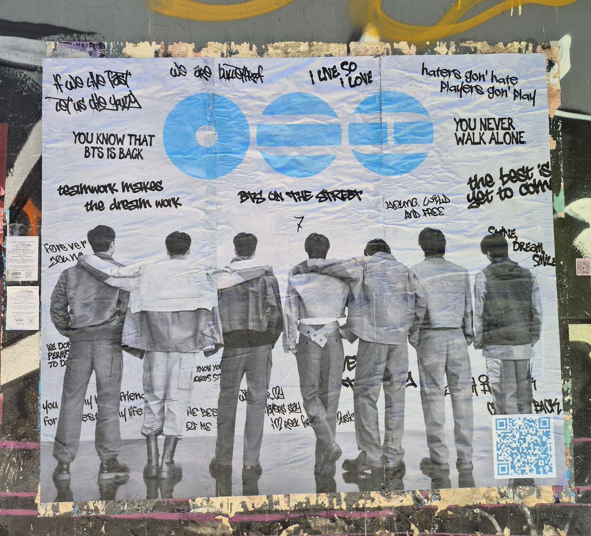 btsontstreetarg's tweet image. Nuevo mural pre-promocionando #ARIRANG 🙂‍↔️🇦🇷 no se olviden pre guardarlo! 

🖇 open.spotify.com/prerelease/1Dc…

#BTS_ARIRANG #ARIRANG_ARGENTINA #ARIRANG_BUENOSAIRES
@BTS_twt #btsotsarg 
BTS IS COMING