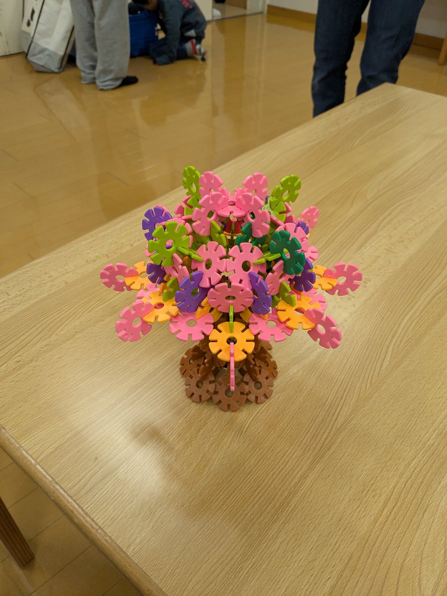 1月31日に第15回ハロハロを行いました。ご参加頂いたみなさま、ボランティアのみなさまありがとうございました。詳しい活動内容は、ホームページをご覧ください。来年度も保護者や子ども達が楽しく充実した時間をもてるように内容等を考えていきたいと思います。引き続き、ご参加をお待ちしています。