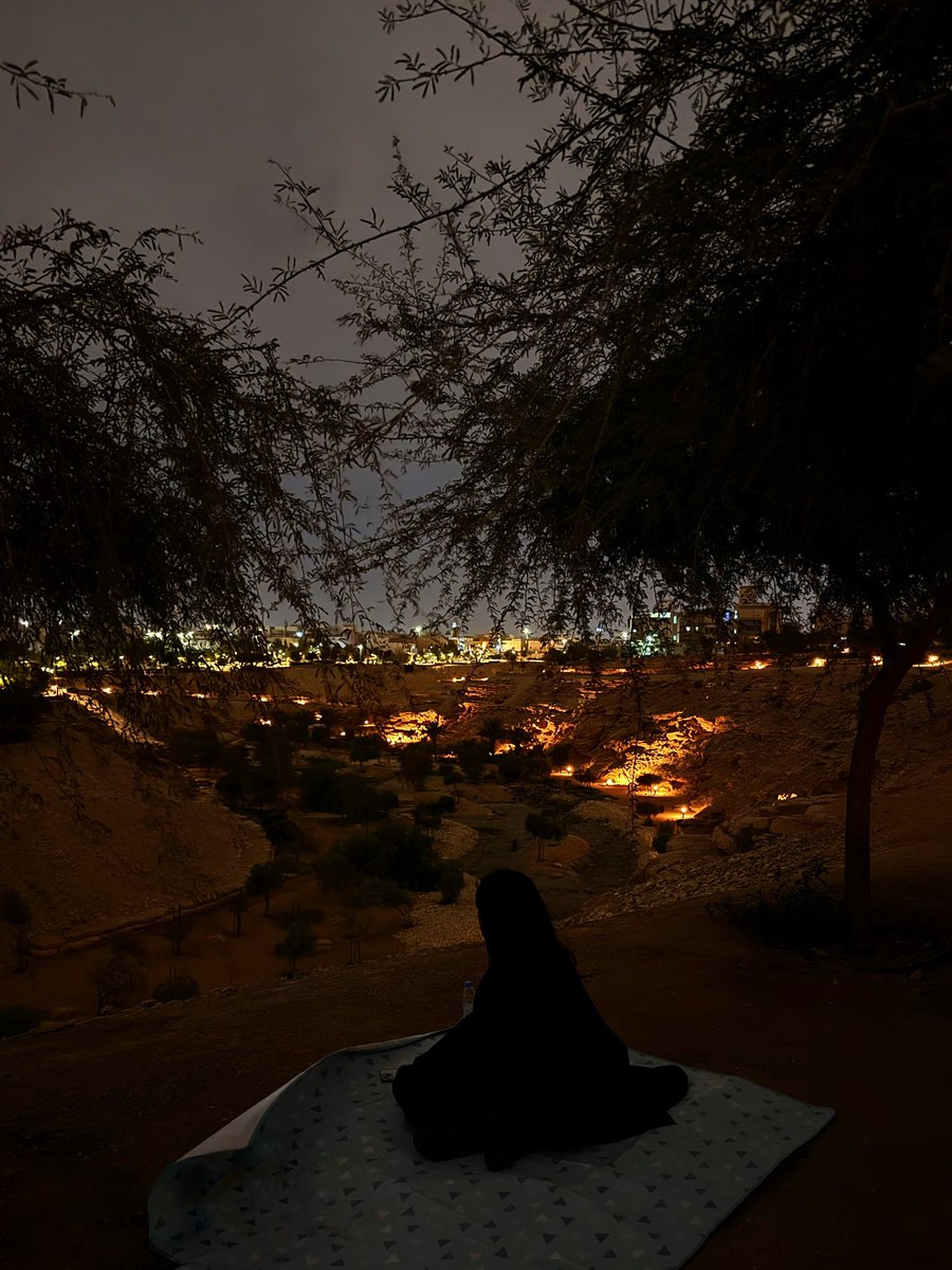 دانـه tweet media