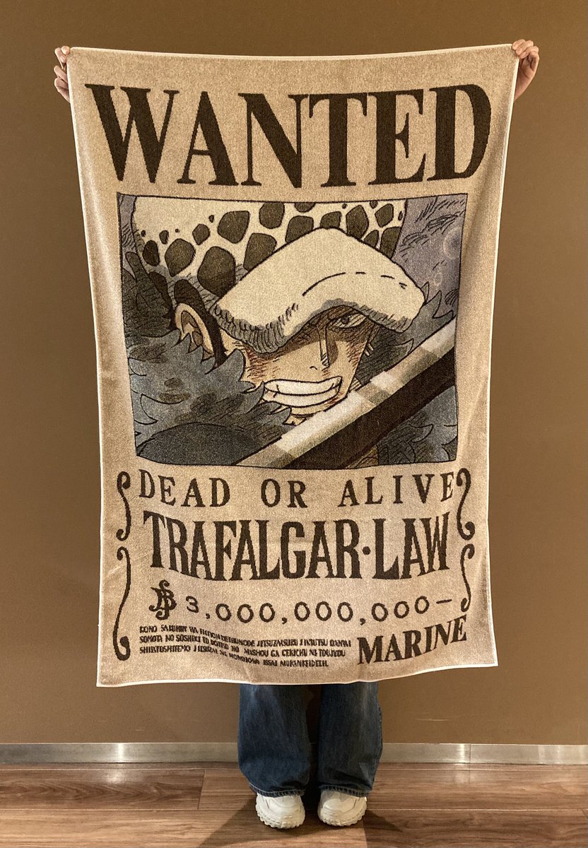 新商品】麦わらストア限定 五彩織りビッグタオル＜手配書＞ロー 8,800