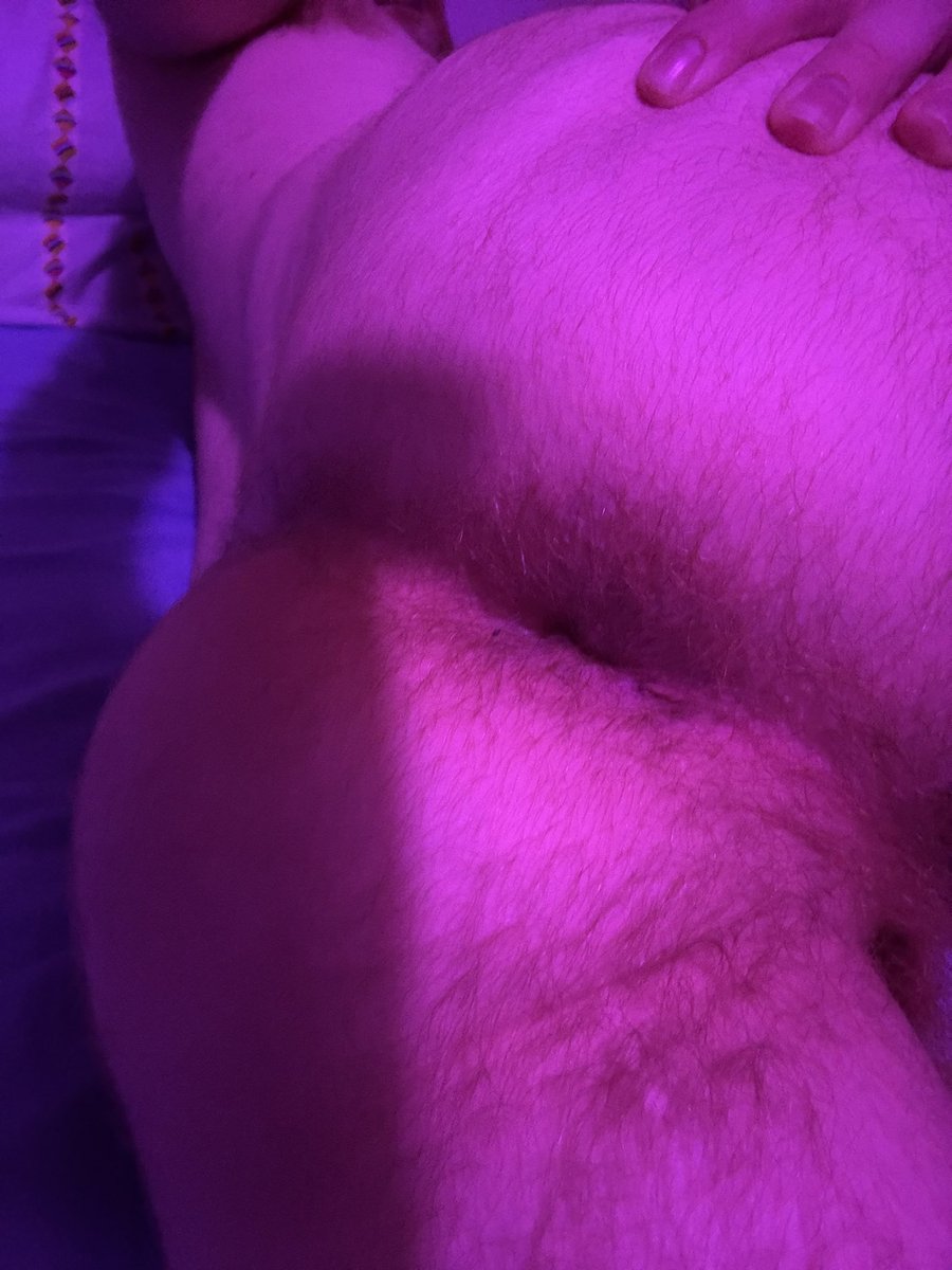 subtuga00's tweet photo. Breed me, please 😫 https://t.co/6sbus0YhLj