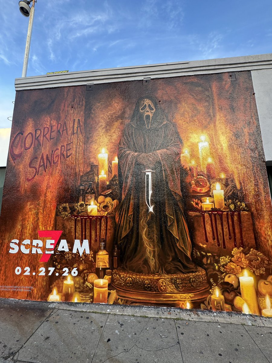 finalboytristan's tweet photo. NEW painted #Scream7 mural has been spotted in Los Feliz, a neighborhood in Los Angeles. Amazing work. Thanks for the photos @watthewmild! https://t.co/qMzFT3eLdk