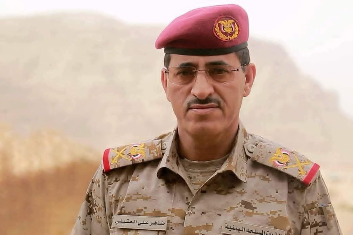 rethwanaldaeir's tweet photo. وانعم  بالعُقيلي  وانعم
وسبع انعام بك ياطاهر

وانعم  بالوزير   القادم 
للجيش القوي  الكاسر 
✍️
#الشاعر_رضوان_الداعري https://t.co/EhZH7c2w3g