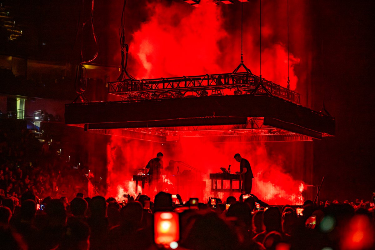 nine inch nails tweet media