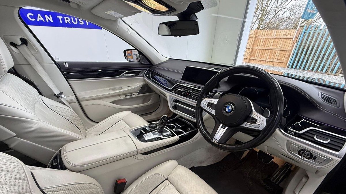 Lee ◡̈ tweet media