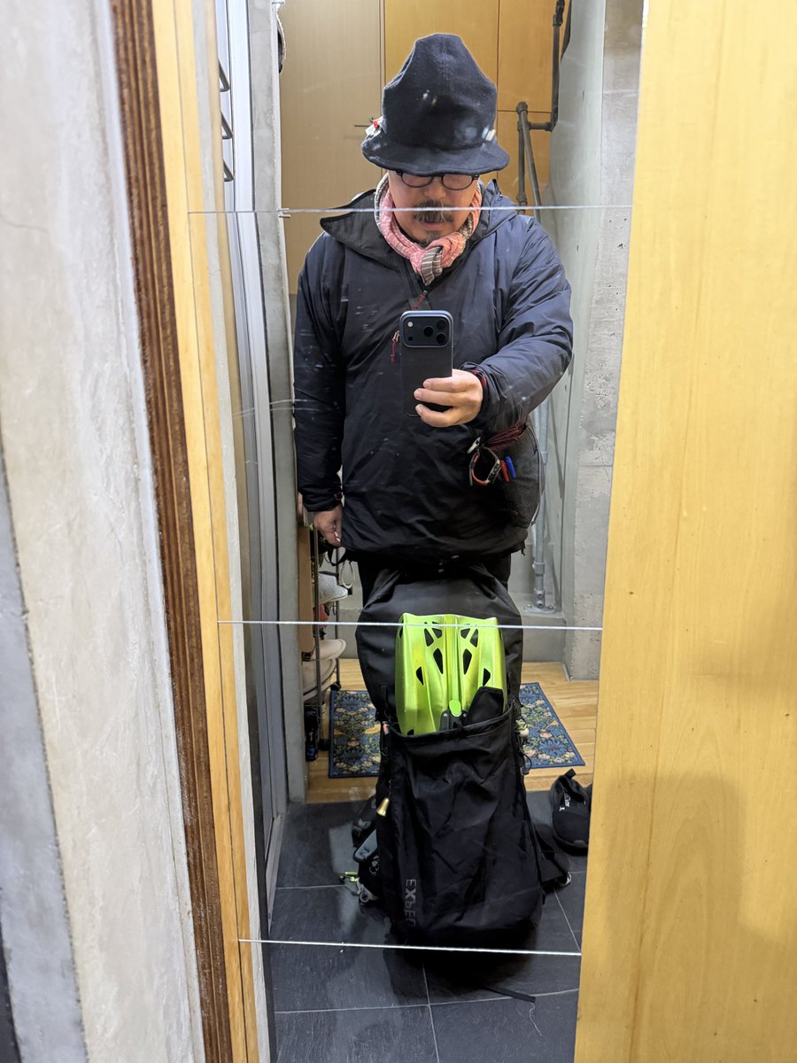 ハイキングでTK2に向かっています #サロモンスーパークロス4GTX