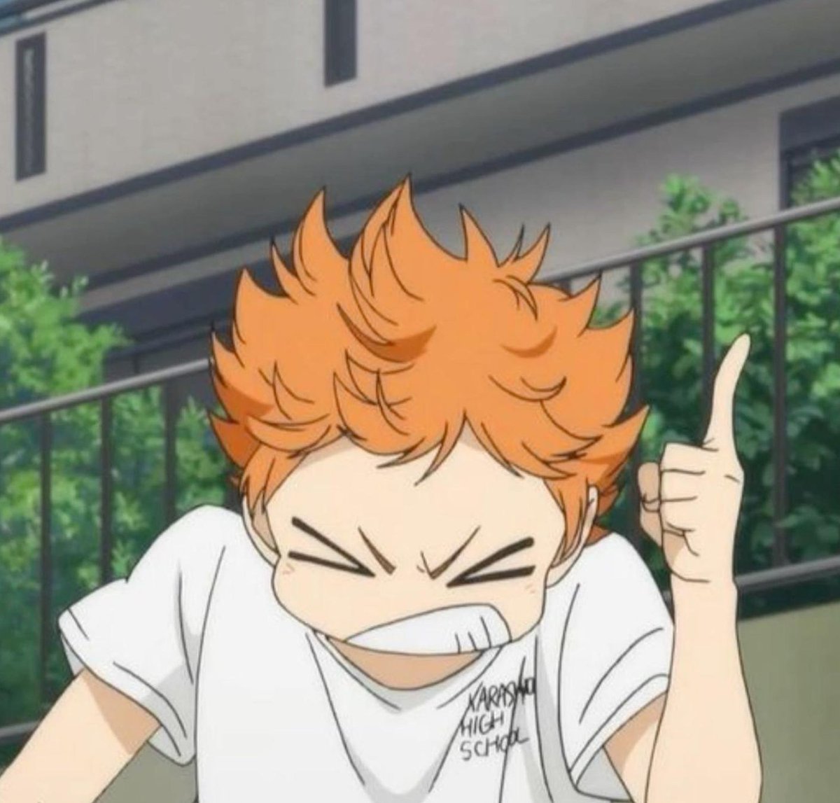 onlyjet's tweet image. 街で映画 🍎