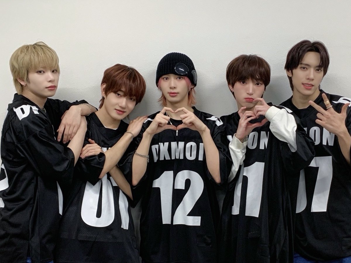 FCLIVE_ROOKIE's tweet photo. THE RISE OF DXMON LIVE in JAPAN

\本日のイベントは⚡️/
🗓️2/7(土)🕒20:00

🎫当日券あり・初回無料 会場受付まで！
📍#FCLIVE_SHINJUKU_HALL

目が離せない #DXMON のステージ
✨最高の週末を楽しみましょう✨

詳細🔗https://t.co/6T8AnROJHa

#다이몬 #KPOP https://t.co/hRzRuUyIqn