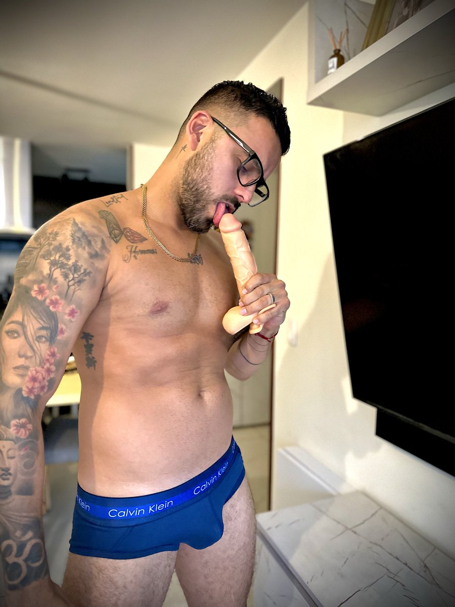 Carlos Y David HOT 🔥🔥😈 tweet media