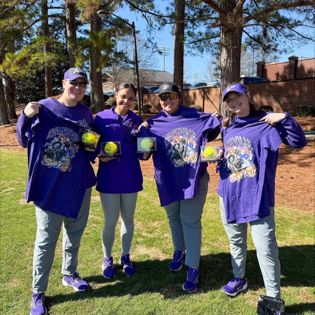 UE Softball tweet media