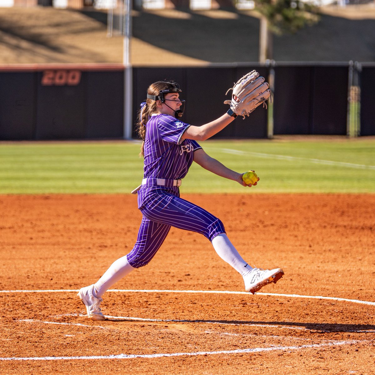 UE Softball tweet media