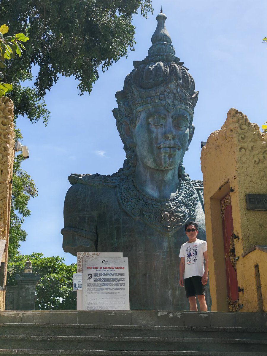 #DewaWisnu #LordVishnu #PlazaWisnu is the highest point in #GWKCulturalPark #Bali #Indonesia