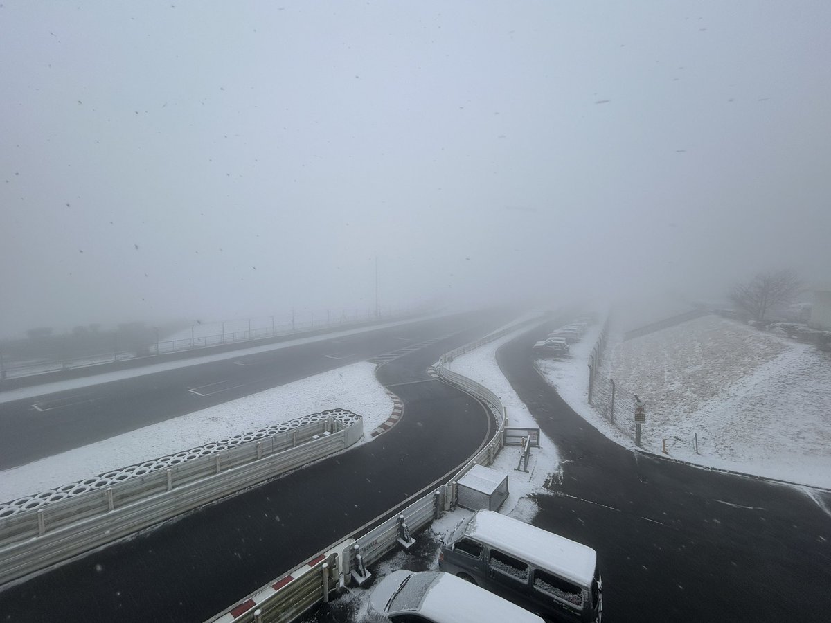 autopolis2005's tweet image. 本日2/7(土)に開催を予定していたSUPER LAP Challengeは3/8(日)に延期となりました。
詳細はまた後日HPでお知らせします📣

このような状況の中お集まりいただいた皆様、今日は開催できず申し訳ありませんでした。次回こそは・・😣