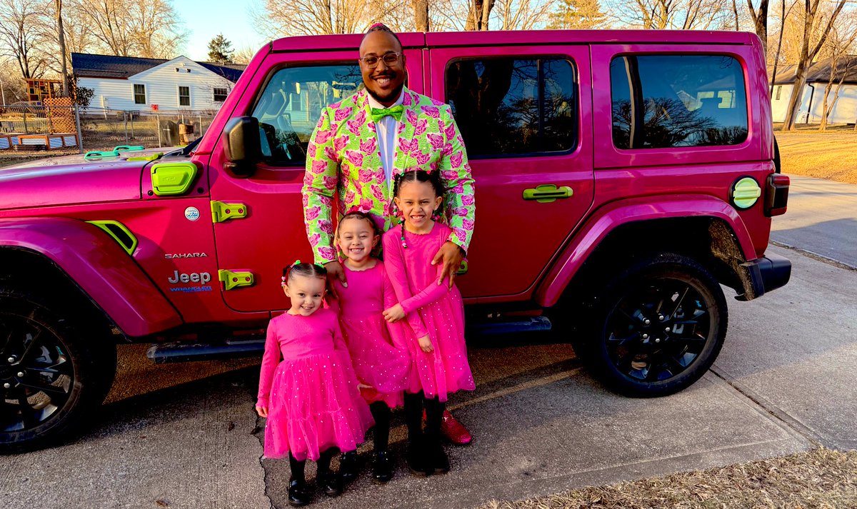 KChiver's tweet image. Let’s go have a ball! #DadLife #GirlDad