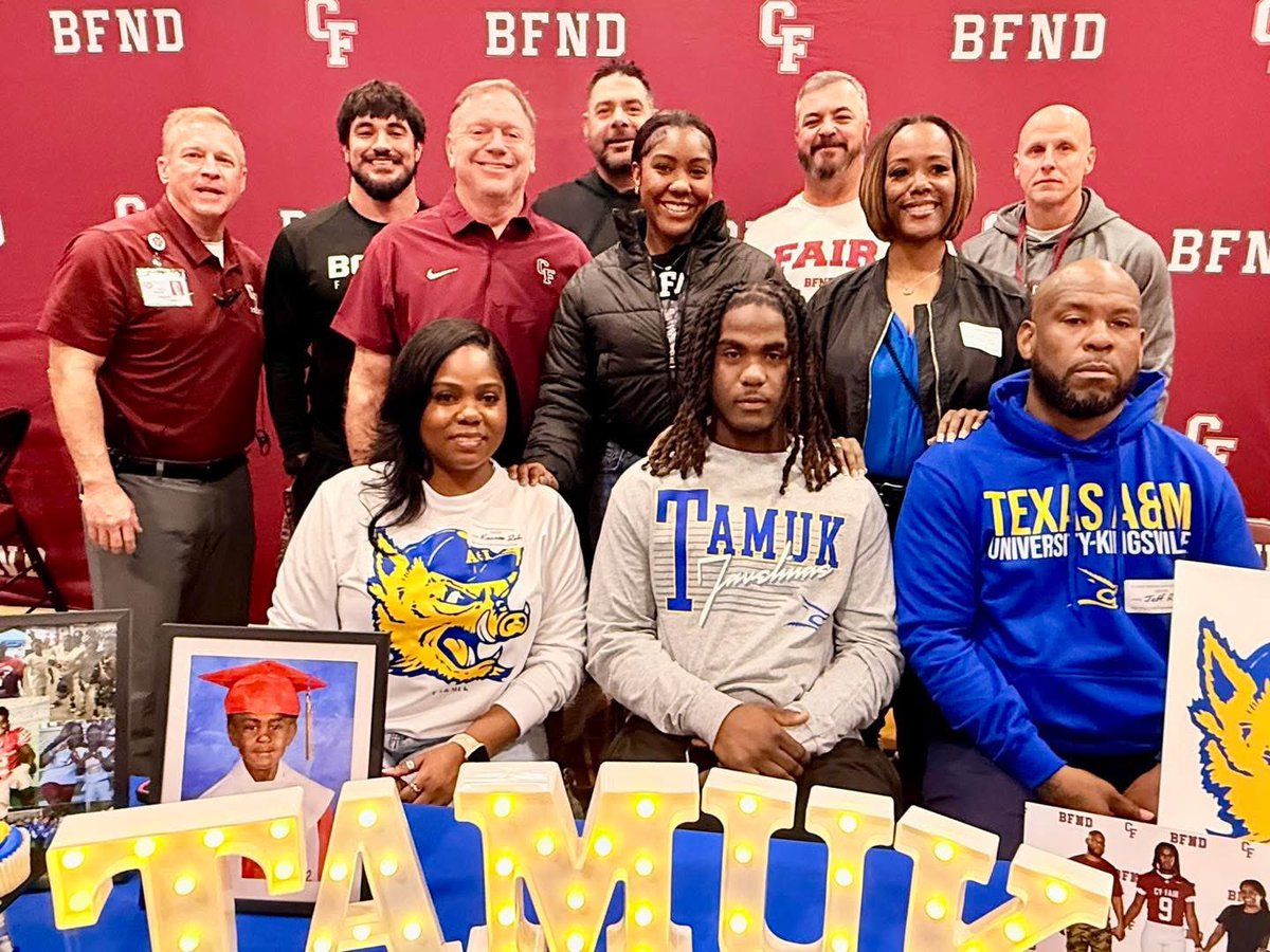 Cy-Fair HS Football tweet media