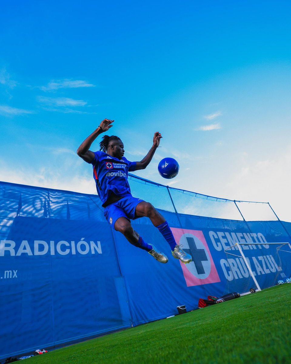 CRUZ AZUL tweet media