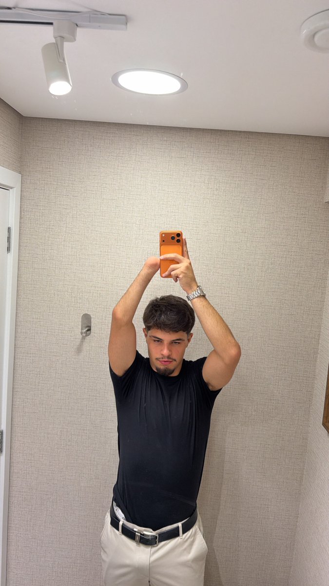 vitor vecchi tweet media