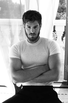 gomesnoves51909's tweet photo. @wcs2021 @archivedilfs Actor Andrew Garfield https://t.co/L75HTdRmQZ
