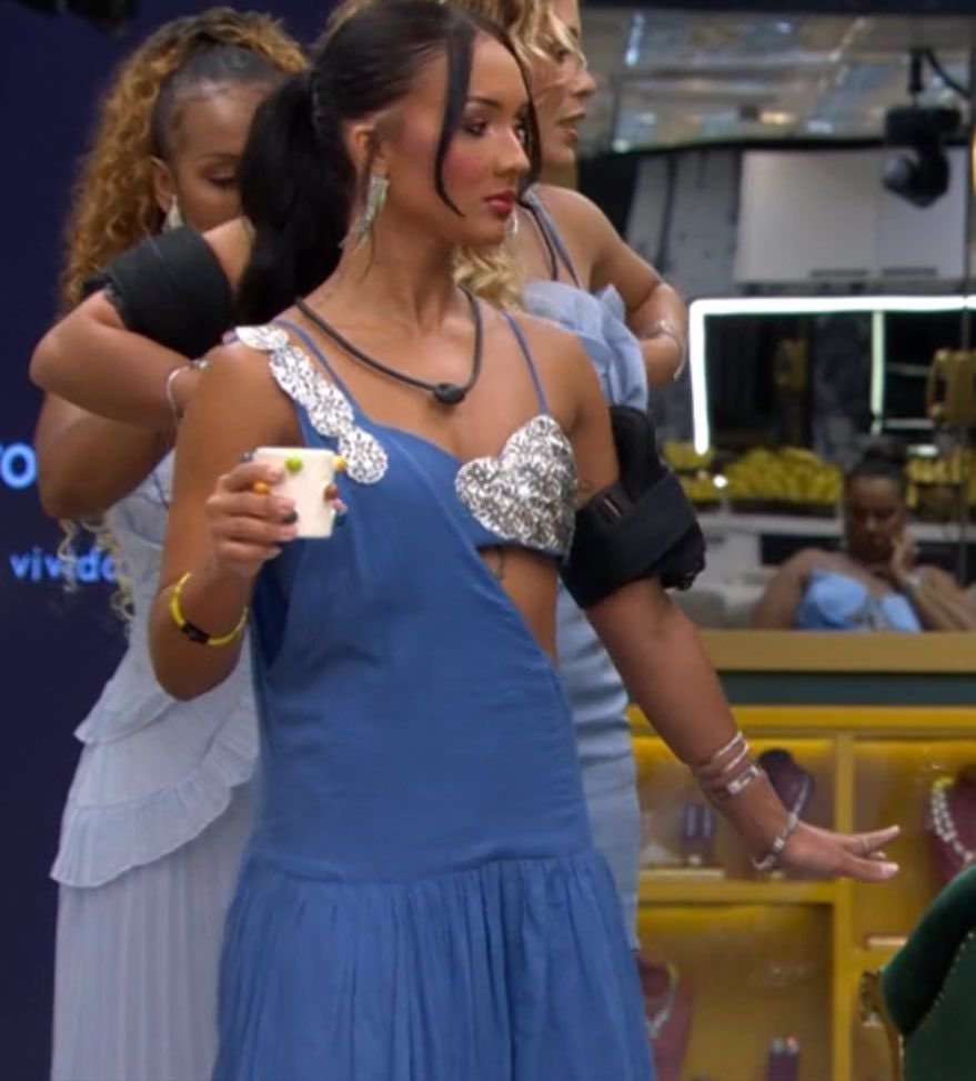 TIMBrasil's tweet image. quem acha que diva mandou bem no look? 

#TIMNoBBB26 #BBB26