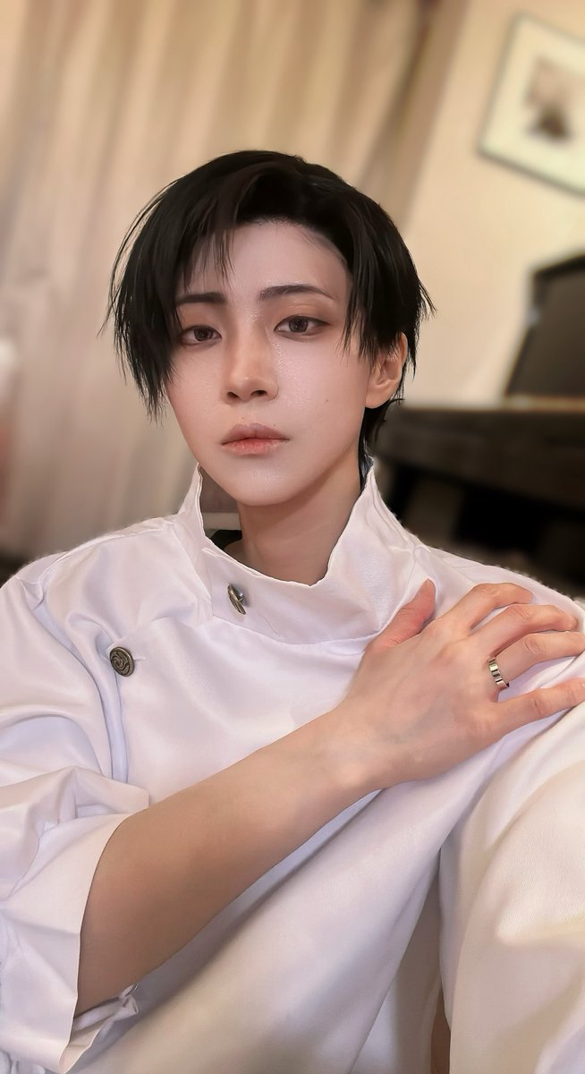 - L O S T - tweet media