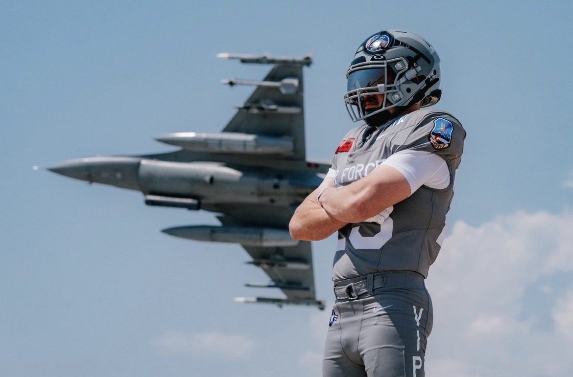 After a great conversation with coach <a href="/coachskene3/">Brett Skene</a>, l am blessed to receive an offer from the Air Force Academy! #BoltBrotherhood
<a href="/AF_Football/">Air Force Football</a> <a href="/FHSRACCOONFB/">FRISCO HS FOOTBALL</a> <a href="/FriscoFB/">Frisco Football</a> <a href="/247Sports/">247Sports</a> <a href="/Rivals/">Rivals</a> <a href="/TheUCReport/">Billy Tucker</a> <a href="/CoachHarbert/">Jeff Harbert</a> <a href="/mill2829/">Brian Miller</a> <a href="/CoachPThor/">Peyton Thor</a>