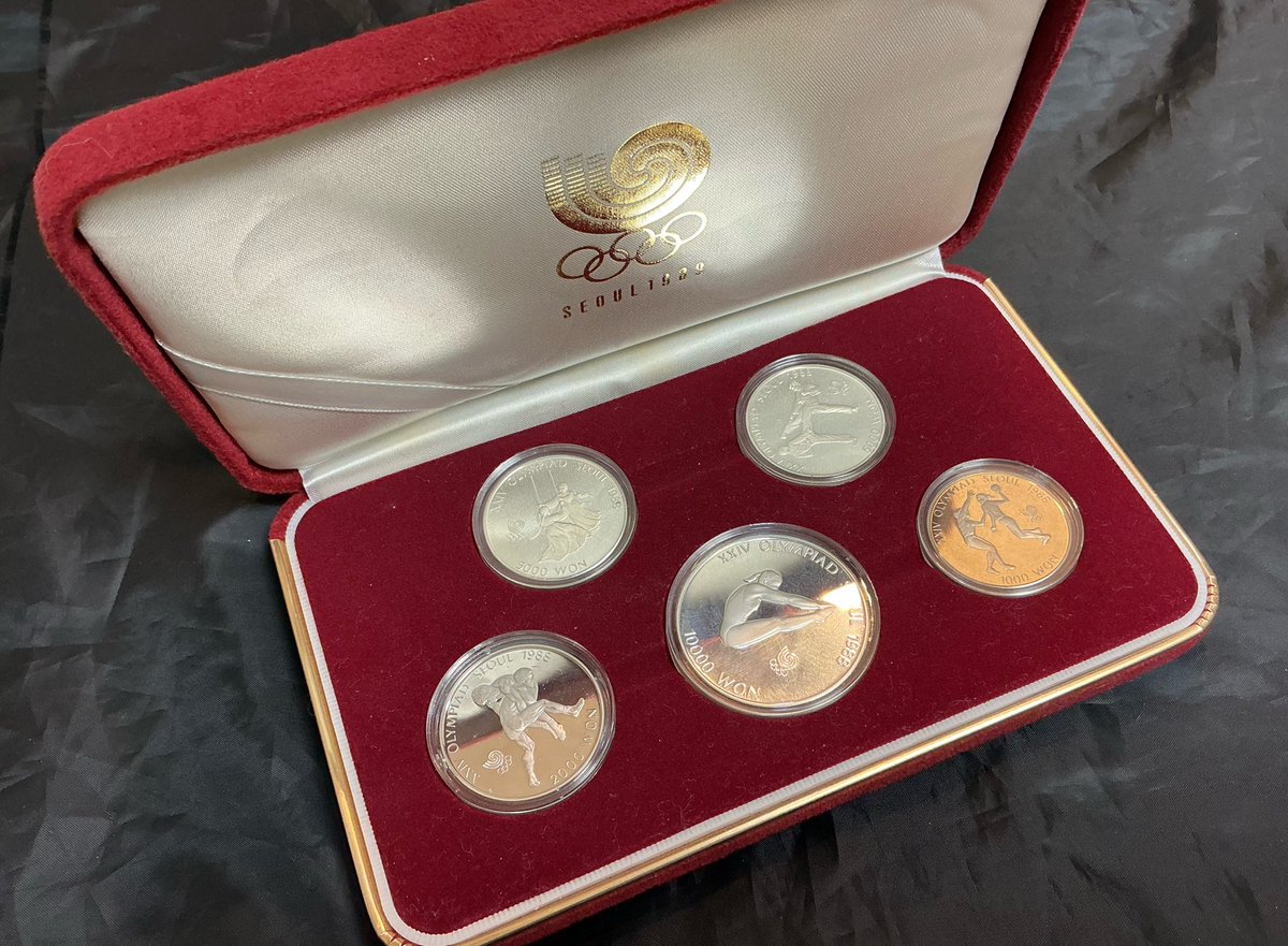 ⭐️銀貨 販売中⭐️ 金券ショップ アップルチケット高崎西口店です