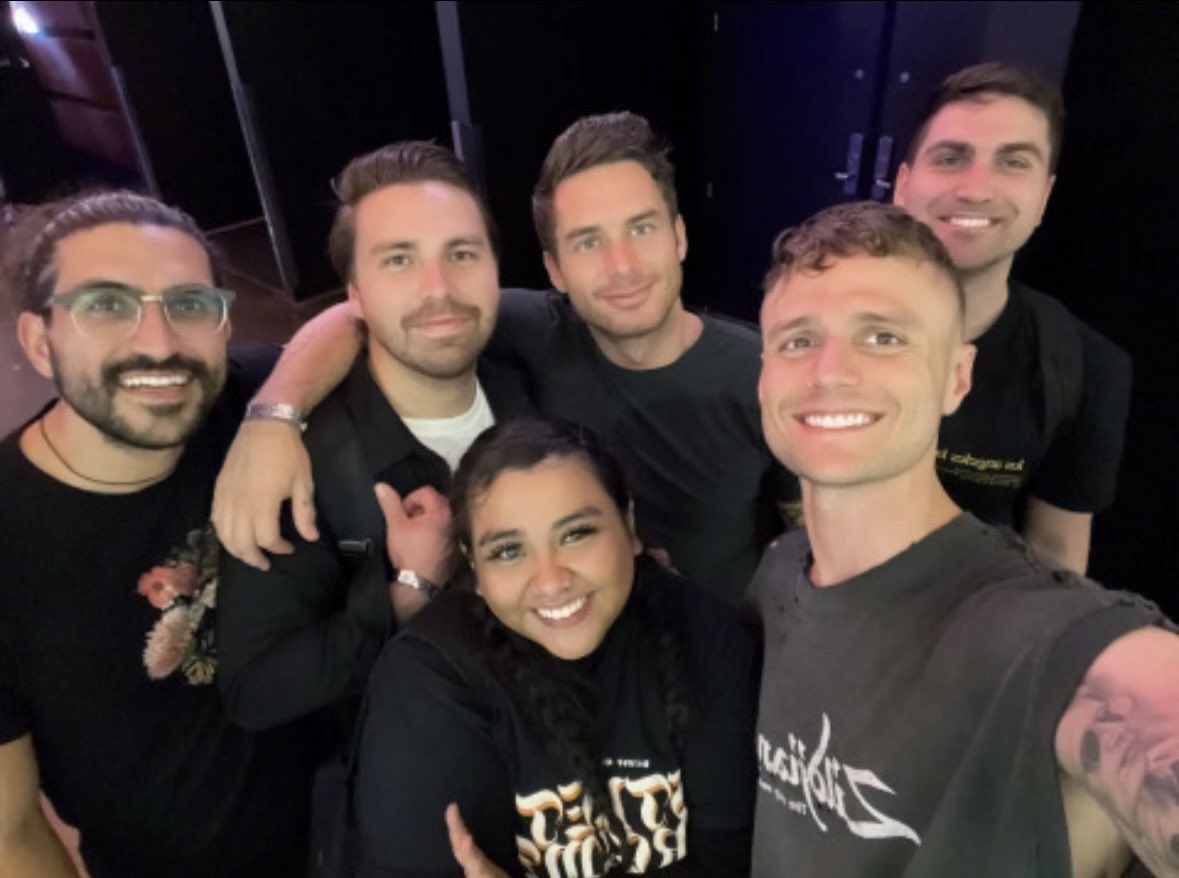 bunnyvmax's tweet photo. Reminder that Seahaven loves me and I see them again next week 😭 https://t.co/DJXwWS01tt