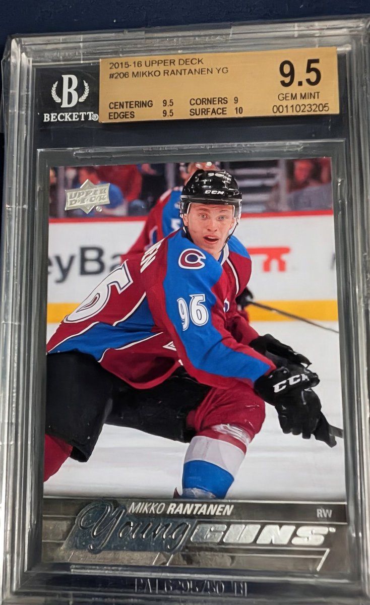 Random hero tweet media