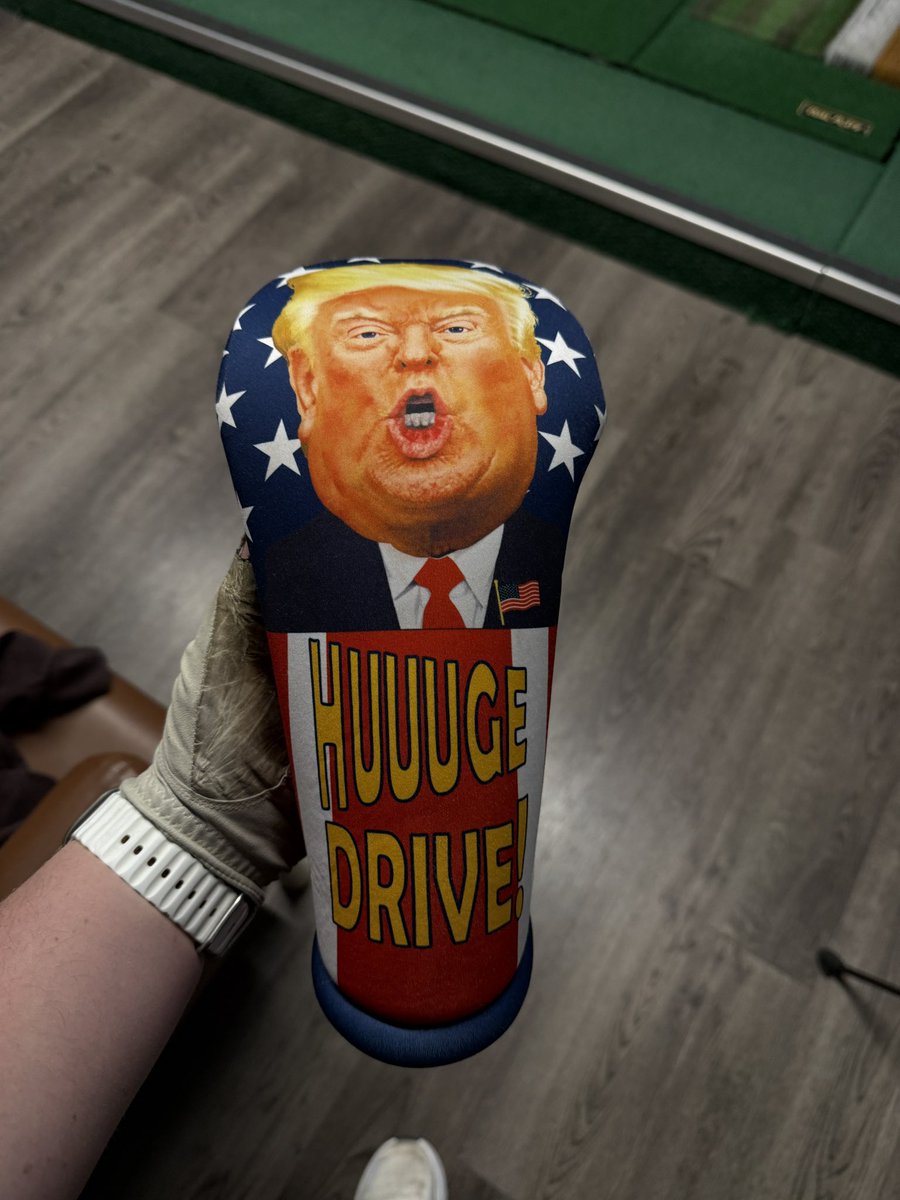richsnodgrass64's tweet photo. This is how a patriot pureblood shows up to the golf simulator #Trump2028 #Patriot https://t.co/MwqFVaknAc