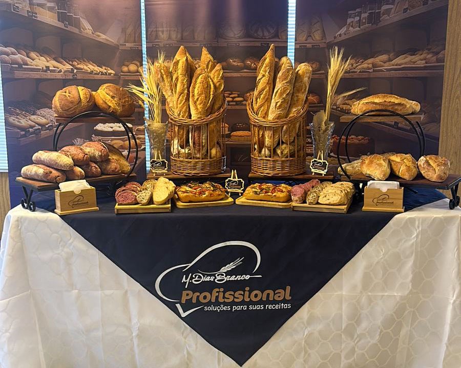 luizbisneto's tweet image. Integração de quem pensa a estratégia com quem executa no Food Service.
Literalmente, mão na massa.
Porque estratégia só vira resultado quando sai do slide e vai pra execução.
Desafio aceito para 2026.

#LiderançaComercial #Execução #FoodService #EstratégiaNaPrática #Resultado