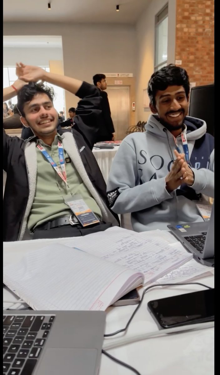 iammohit64's tweet photo. 𝐓𝐮𝐫𝐧𝐞𝐝 𝟐𝟎 𝐨𝐧 𝟐𝟕𝐭𝐡 𝐉𝐚𝐧. 
𝐏𝐨𝐬𝐭𝐢𝐧𝐠 𝐧𝐨𝐰.
Not because I forgot. 

But because I needed time to process this whole year.

A thread on going from confusion 😵‍💫 to clarity 😇 https://t.co/Z6uO8TRYGN