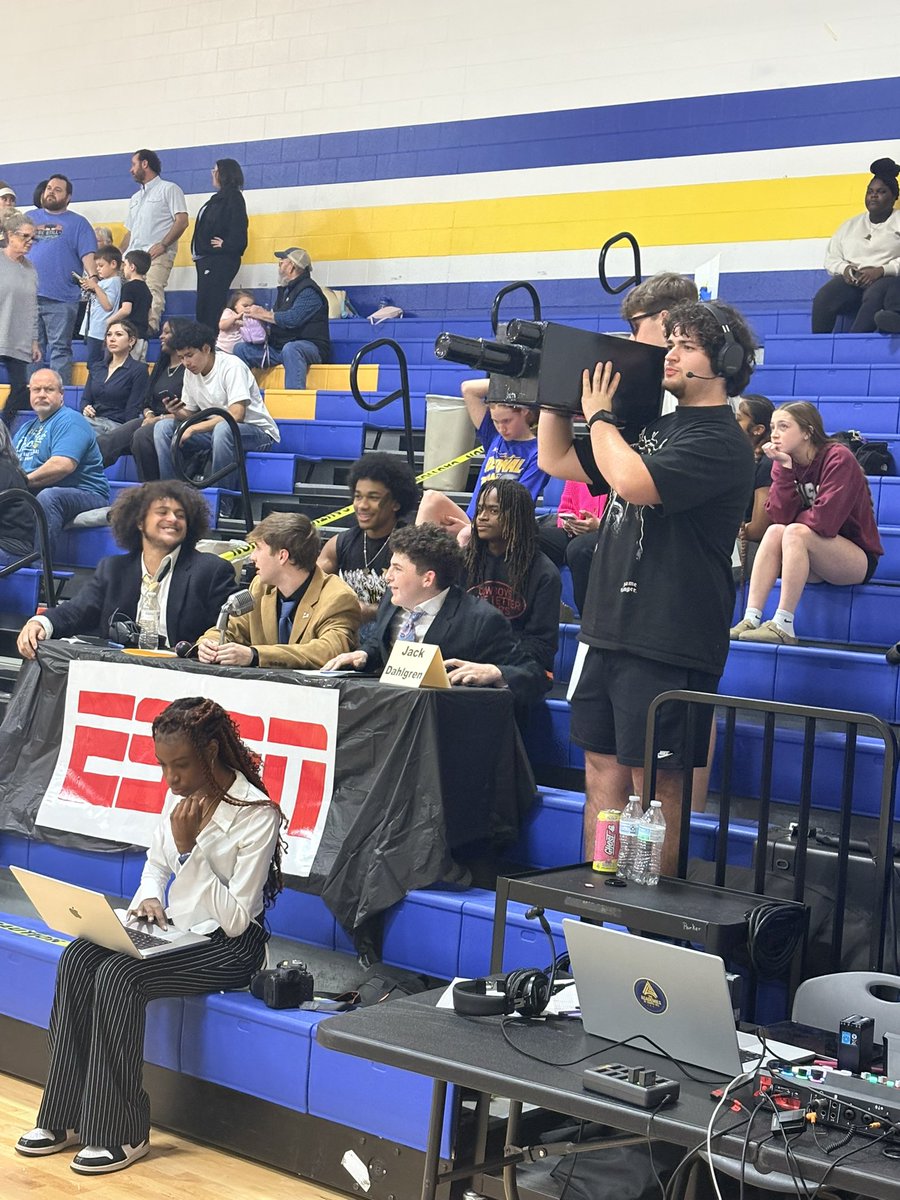 jeff riordan tweet media