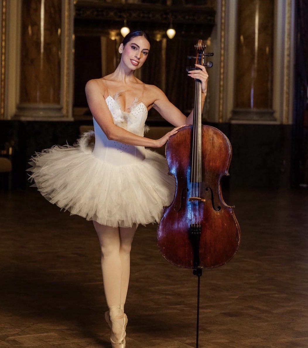 hausercello96's tweet photo. When I was 4 years old, I heard the swan on the radio. That sounds changed my life. I could feel the cello like a living being a swam slowly gliding over a quiet lake. That moment decided my destiny. 
Now after many years I am returning to the piece that made me who I am. https://t.co/nUFi1tySdp
