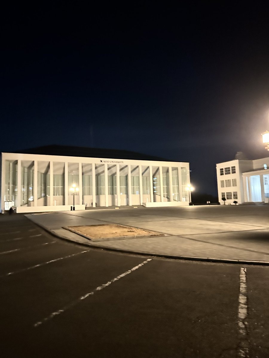 昨日は母校・慶應義塾大学日吉キャンパスで毎年度恒例の教養研究センター設置科目「小佐野彈寄附講座　アカデミック・スキルズ」の論文プレゼンコンペでした！超キラキラでもやもやで未来しかない塾生のみんなと絡めて最高でした😭今日は12:13-毎度のFM軽井沢<a href="/FM_Karuizawa/">FM軽井沢</a>